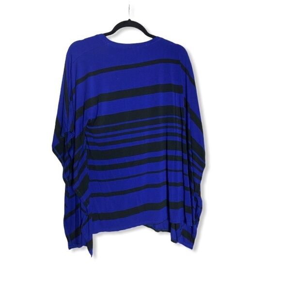BCBGMaxAzria Oversized Blue Black Striped Batwing Blouse Size XS/S - Picture 3 of 4